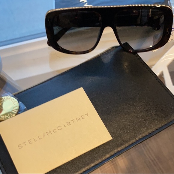 😎 🔥❤️Stella Mc Cartney sunglasses 🕶❤️with leather pouch 👝!! - Picture 2 of 11